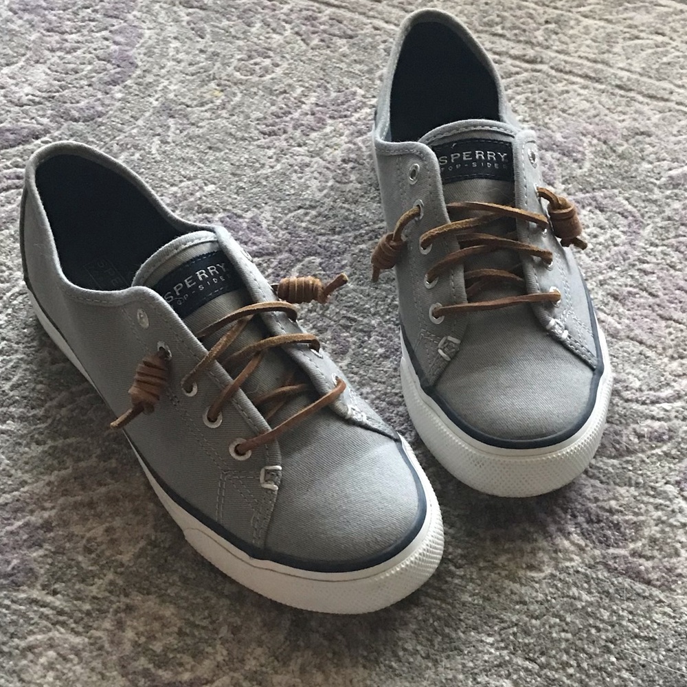 Sperry Women's Seacoast Core Fashion Sneaker